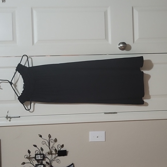 Dress, cover up (8), purse, and new ear-rings . Reduced from 25 to $14.00 - Picture 8 of 17